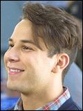 Skylar Astin