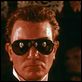 À Sombra do Vulcão : foto Albert Finney