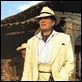À Sombra do Vulcão : foto Albert Finney