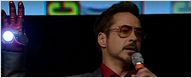 Vídeos revelam Robert Downey Jr. chegando de surpresa na Comic Con 2012