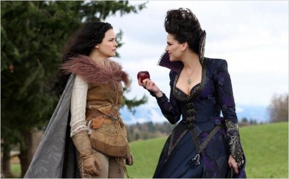 Foto Ginnifer Goodwin, Lana Parrilla