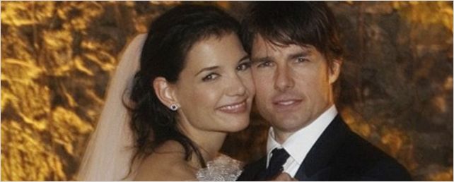 Tom Cruise e Katie Holmes anunciam a separação